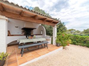 A balcony or terrace at Holiday Home Ca Na Rosa by Interhome