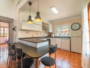 A kitchen or kitchenette at Holiday Home Ca Na Rosa by Interhome Még 21 kép