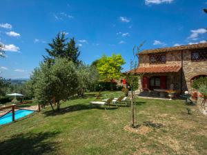 Holiday Home Badia a Passignano by Interhome tesisinde veya buraya yakın yüzme havuzu