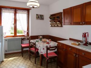 A kitchen or kitchenette at Apartment Pancheri by Interhome