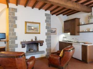 Posezení v ubytování Apartment Vigna La Corte-5 by Interhome + 24 fotografií