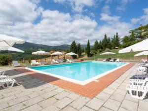 สระว่ายน้ำที่อยู่ใกล้ ๆ หรือใน Holiday Home Vigna La Corte-1 by Interhome
