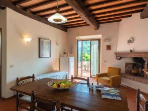 Posedenie v ubytovaní Holiday Home Vigna La Corte-1 by Interhome