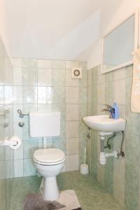 Galeriebild der Unterkunft Apartment Dora-2 by Interhome in Rab