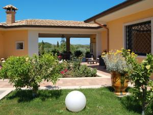 Zahrada ubytování Holiday Home Borgo Sacramento by Interhome