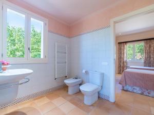 A bathroom at Villa Son Maguet by Interhome