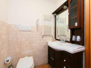 Kúpeľňa v ubytovaní Apartment Oak-1 by Interhome