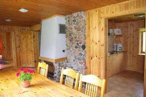 Kuchyň nebo kuchyňský kout v ubytování Sepa Jõe Holiday Home