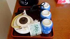 Koffie- en theefaciliteiten bij Plaza Inn Kawaguchiko