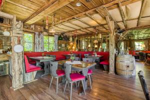Restaurace v ubytování Wald & Schlosshotel Friedrichsruhe