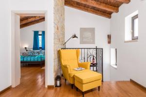 Postel nebo postele na pokoji v ubytování Villa LAVANTINA + 37 fotografií