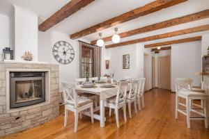 Fotografie z fotogalerie ubytování Villa LAVANTINA v destinaci Peresiji