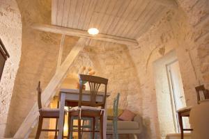 Posezení v ubytování Trullo Sweet Trullo