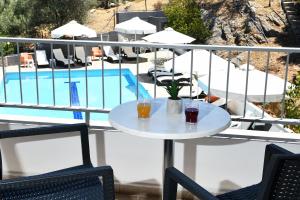 Bazén v ubytování Phaistos Hotel nebo v jeho okolí