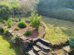 Zahrada ubytování Welcoming House in Portree Isle of Sky Scotland