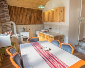 Gallery image of Vila Tijana in Žabljak +5 photos