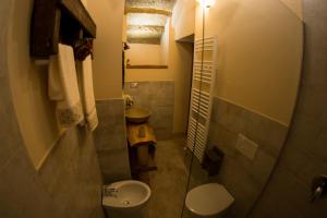 Kúpeľňa v ubytovaní Antica Casa del Glicine