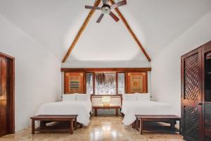 Letto o letti in una camera di The Explorean Kohunlich - All Inclusive