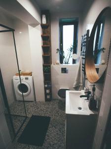 ห้องน้ำของ Willa Piwniczka Apartament Jahlowej