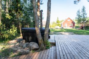 Zahrada ubytování Hundi Holiday Home Cabin "Paat"
