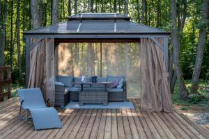 Zahrada ubytování Hundi Holiday Home Cabin "Paat" + 14 fotografií