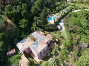 Bazén v ubytovaní Agriturismo Villa Luca alebo v jeho blízkosti
