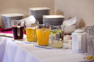 Jedlo v apartmánovom hoteli alebo blízkom okolí