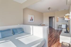 Kuchyňa alebo kuchynka v ubytovaní Apartment - Studio La Torre + 17 fotografií