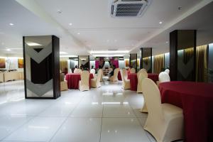 HOTEL CYPRESS的休息区