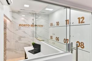 Porto Sea View Apartments的一间浴室
