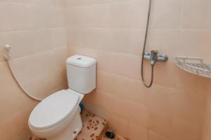 Gallery image of RedDoorz Syariah near RS Harapan Bunda Banda Aceh in Geutieue