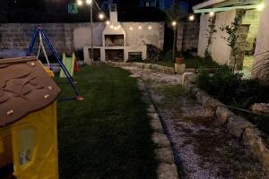 Κήπος έξω από το Lu Chiapparu - Vacanza Low Cost