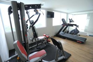 Fitness centrum a/nebo fitness zařízení v ubytování Solia Zigna Kampung Batik Laweyan