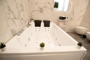 Kúpeľňa v ubytovaní LA DOLCE VITA ROOMS
