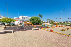 Herní místnost nebo prostor pro děti v ubytování Maresidence - il Residence sul mare a Torre Pali