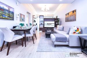 Gallery image of Downtown Cozy Home + partitioned living room in Dubai