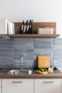 Kuchyň nebo kuchyňský kout v ubytování Dolac apartments