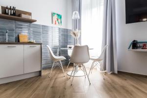 Kuchyň nebo kuchyňský kout v ubytování Dolac apartments