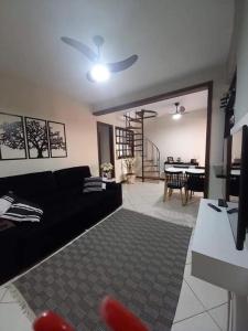 TV a/nebo společenská místnost v ubytování quarto melhor ponto de Cabo Frio
