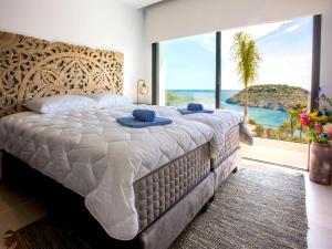 Posteľ alebo postele v izbe v ubytovaní Villa El Refugio by Interhome