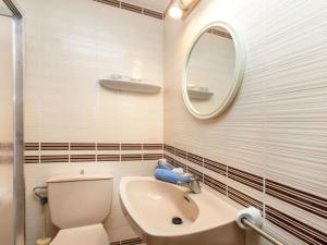 Fotografie z fotogalerie ubytování Apartment Porta de Golf AI by Interhome v destinaci Pals