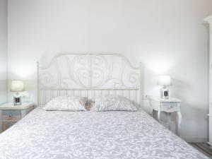 En eller flere senge i et værelse på Holiday Home Jorge by Interhome + 16 billeder