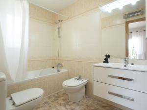 Łazienka w obiekcie Villa Gardenia by Interhome
