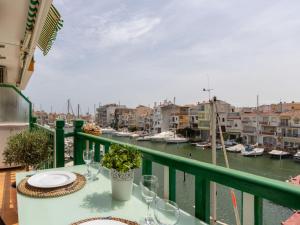 Balkón alebo terasa v ubytovaní Apartment Port Ducal-3 by Interhome