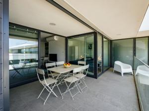 Balkón nebo terasa v ubytování Apartment Fűzfő by Interhome