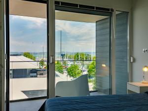 Balkón nebo terasa v ubytování Apartment Fűzfő by Interhome + 27 fotografií