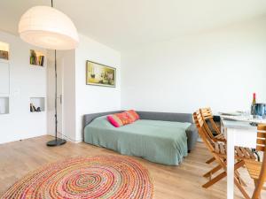 Легло или легла в стая в Apartment Edouard VII-8 by Interhome