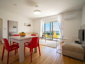 TV a/nebo společenská místnost v ubytování Apartment Kvarner house-1 by Interhome