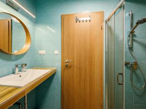 A bathroom at Apartment Földvár by Interhome