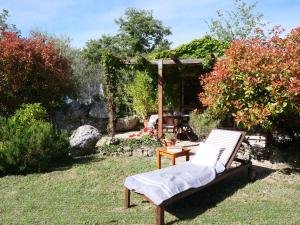 Vonkajšia záhrada v ubytovaní Holiday Home Fiore by Interhome